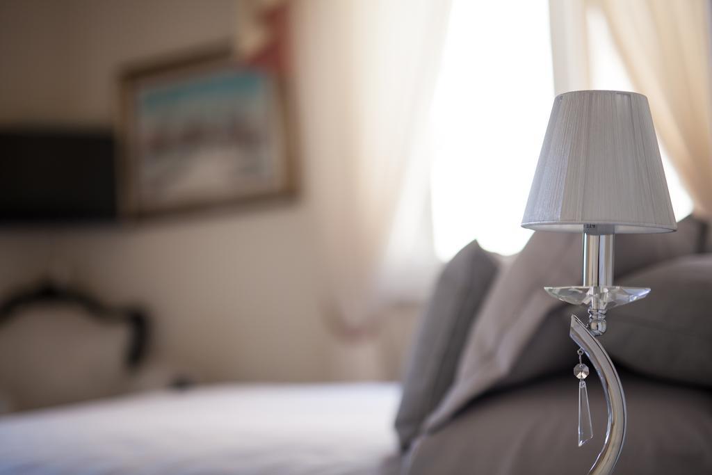 Kometa Suites & Apartments Флоренція Екстер'єр фото