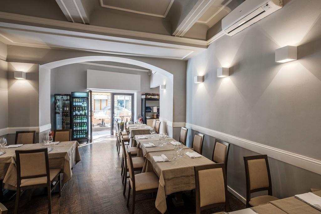 Kometa Suites & Apartments Флоренція Екстер'єр фото